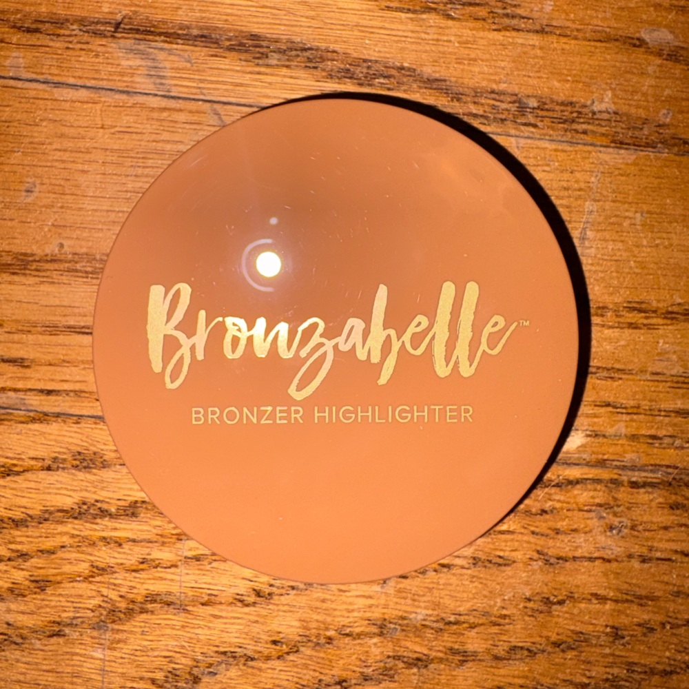 Belle Beauty Bronzabelle Bronzer Highlighter